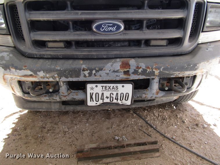 image for item DG6706 2004 Ford F550 Super Duty bucket truck