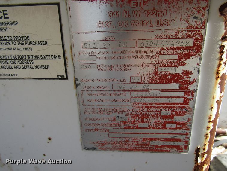 image for item DG6706 2004 Ford F550 Super Duty bucket truck