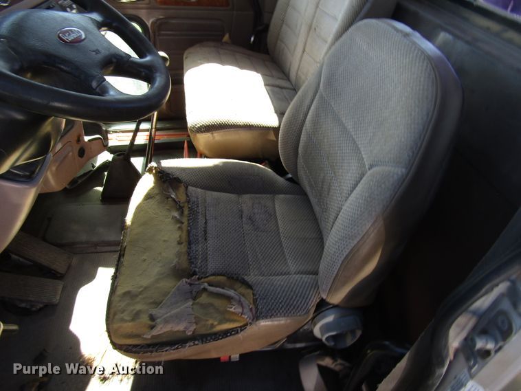 image for item DG6707 2006 Peterbilt 357 winch truck