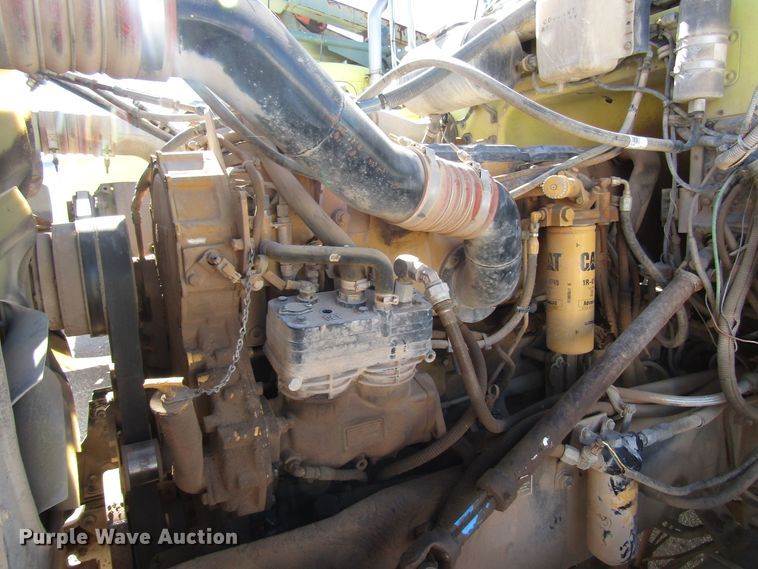 image for item DG6707 2006 Peterbilt 357 winch truck