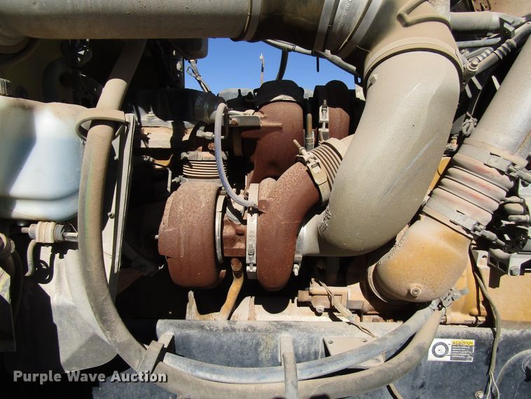 image for item DG6707 2006 Peterbilt 357 winch truck