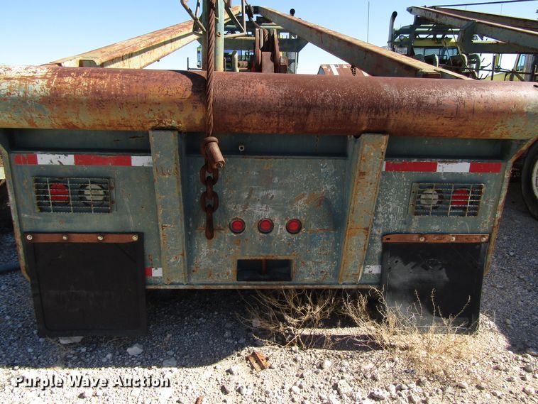 image for item DG6707 2006 Peterbilt 357 winch truck