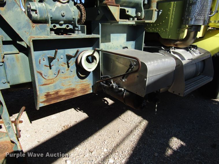 image for item DG6707 2006 Peterbilt 357 winch truck