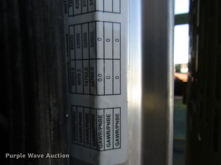 image for item DG6707 2006 Peterbilt 357 winch truck