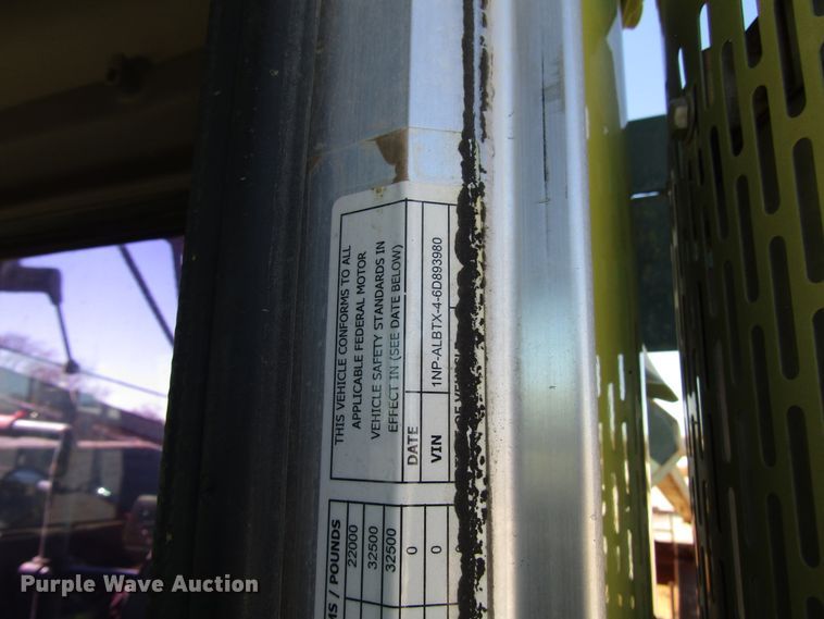 image for item DG6707 2006 Peterbilt 357 winch truck