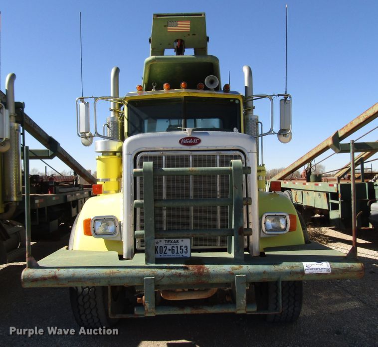 image for item DG6708 2006 Peterbilt 357 winch truck