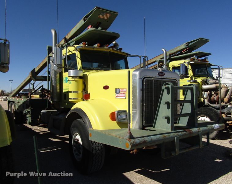 image for item DG6708 2006 Peterbilt 357 winch truck