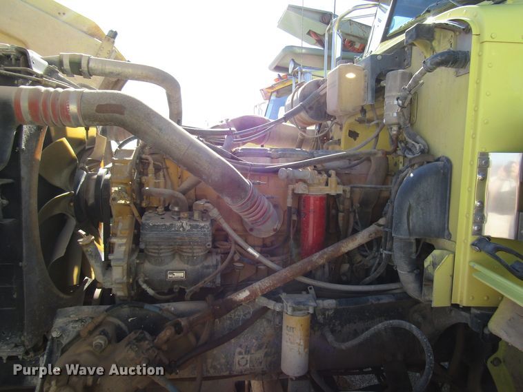 image for item DG6708 2006 Peterbilt 357 winch truck