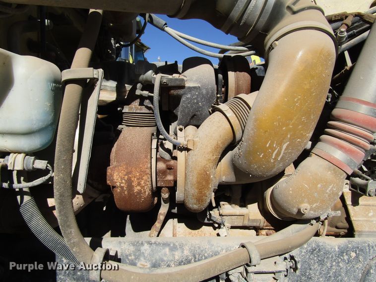 image for item DG6708 2006 Peterbilt 357 winch truck