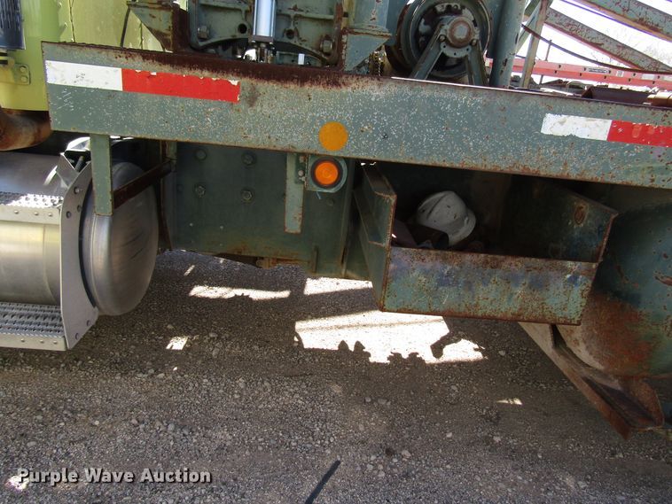 image for item DG6708 2006 Peterbilt 357 winch truck