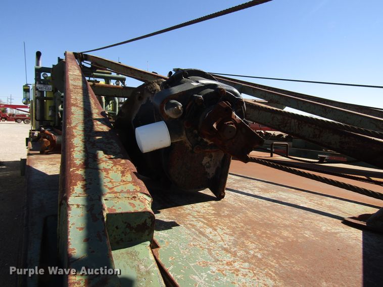 image for item DG6708 2006 Peterbilt 357 winch truck