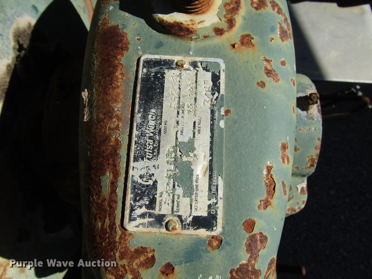 image for item DG6708 2006 Peterbilt 357 winch truck