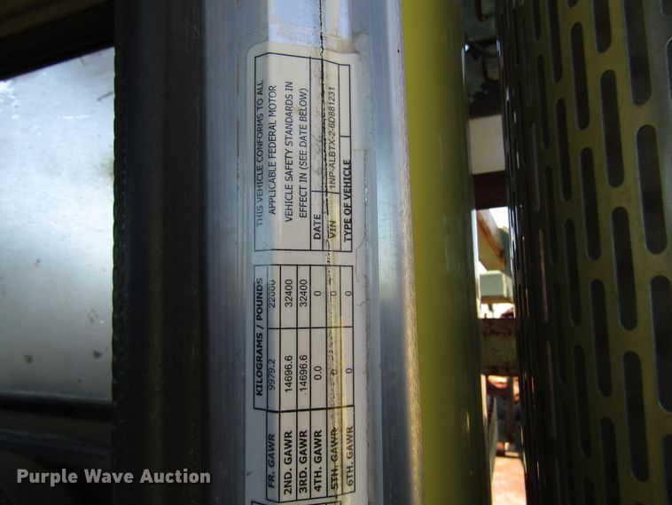 image for item DG6708 2006 Peterbilt 357 winch truck