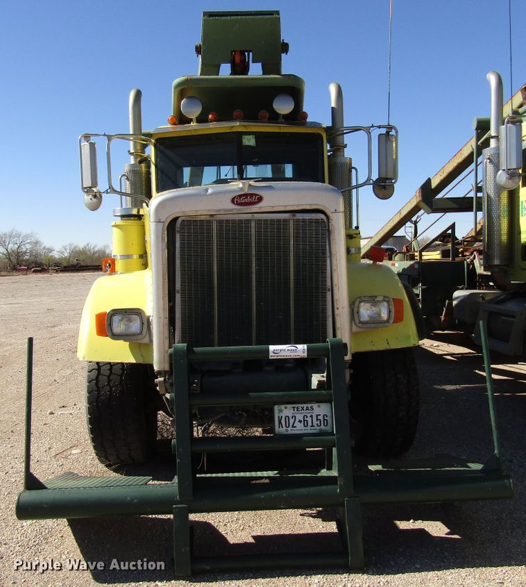 image for item DG6709 2007 Peterbilt 357 winch truck