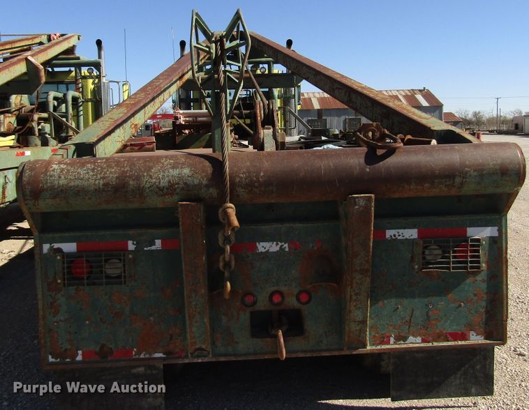 image for item DG6709 2007 Peterbilt 357 winch truck