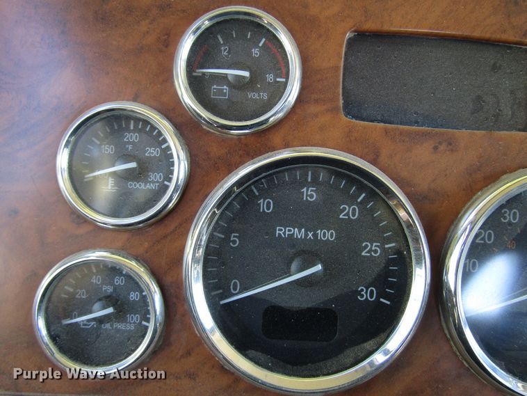 image for item DG6709 2007 Peterbilt 357 winch truck