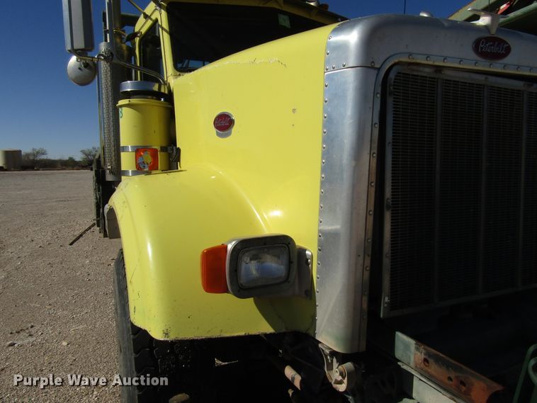 image for item DG6709 2007 Peterbilt 357 winch truck