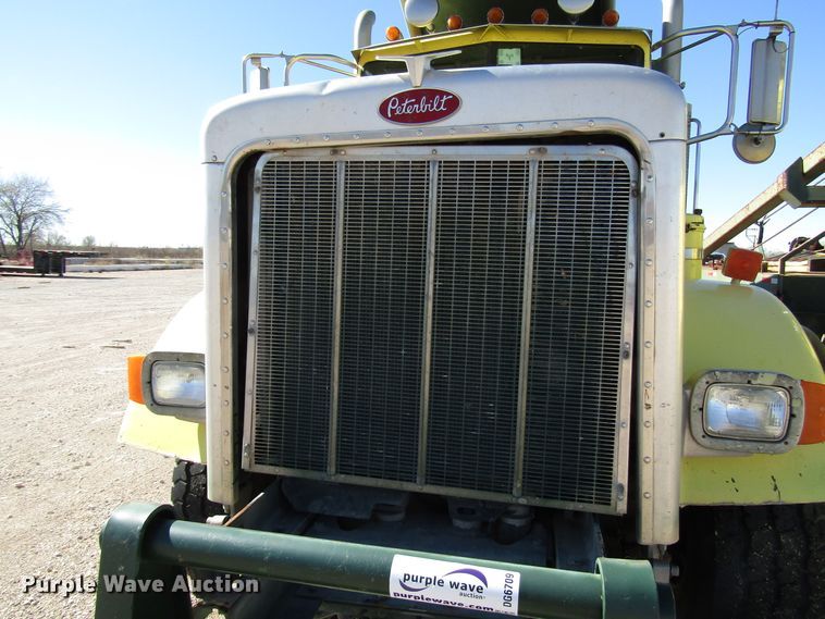 image for item DG6709 2007 Peterbilt 357 winch truck