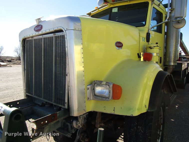image for item DG6709 2007 Peterbilt 357 winch truck