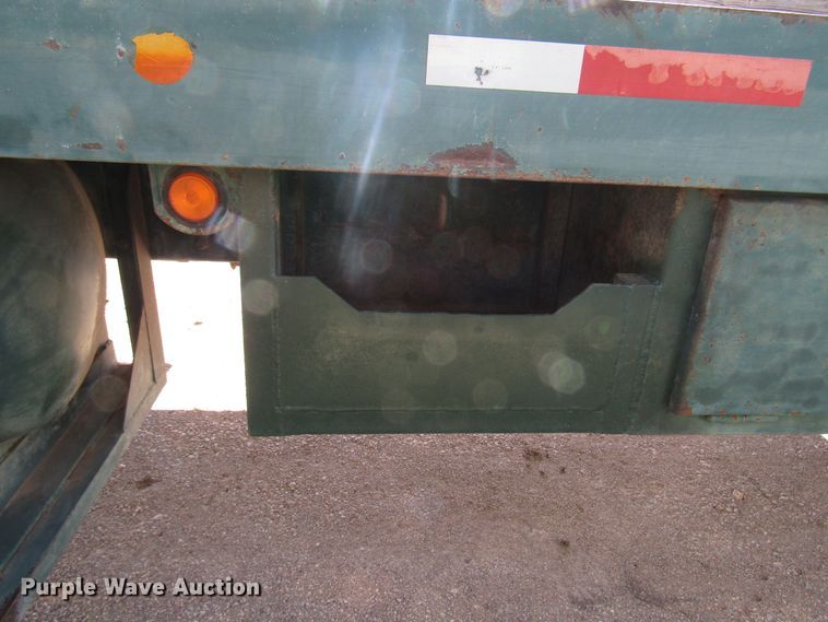 image for item DG6709 2007 Peterbilt 357 winch truck