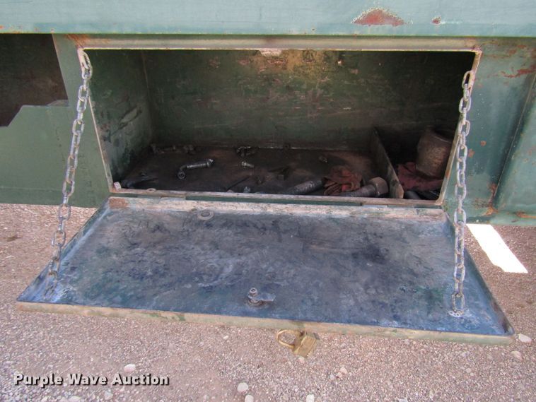 image for item DG6709 2007 Peterbilt 357 winch truck