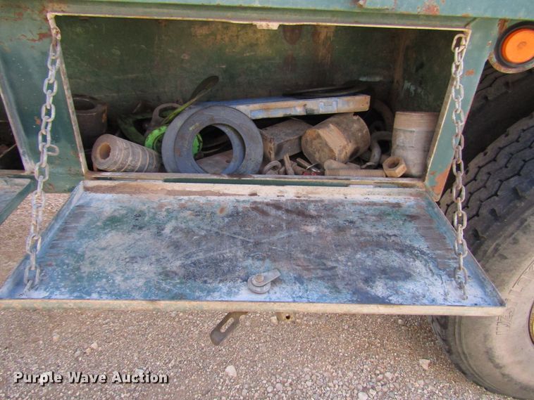 image for item DG6709 2007 Peterbilt 357 winch truck