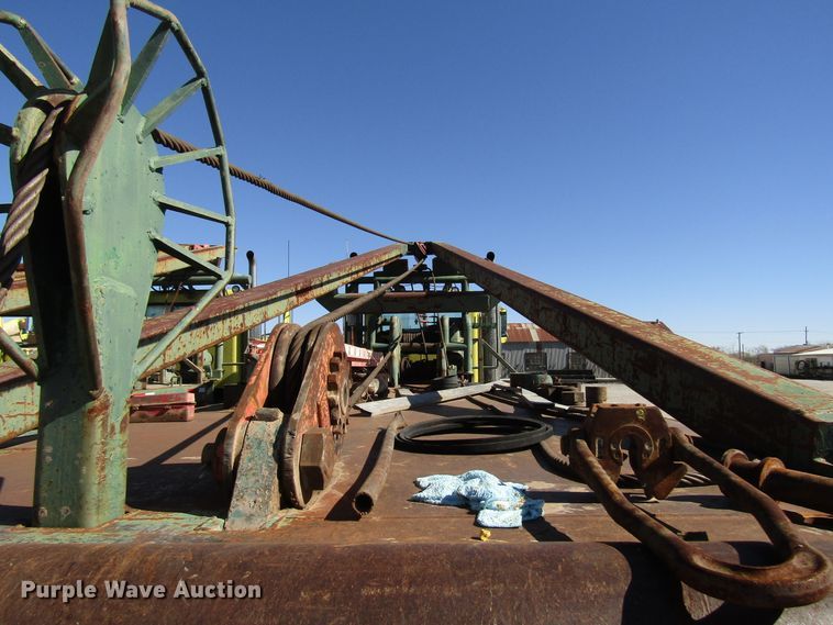 image for item DG6709 2007 Peterbilt 357 winch truck