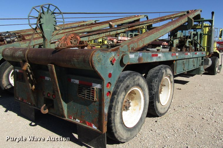 image for item DG6709 2007 Peterbilt 357 winch truck