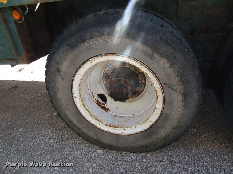 image for item DG6709 2007 Peterbilt 357 winch truck