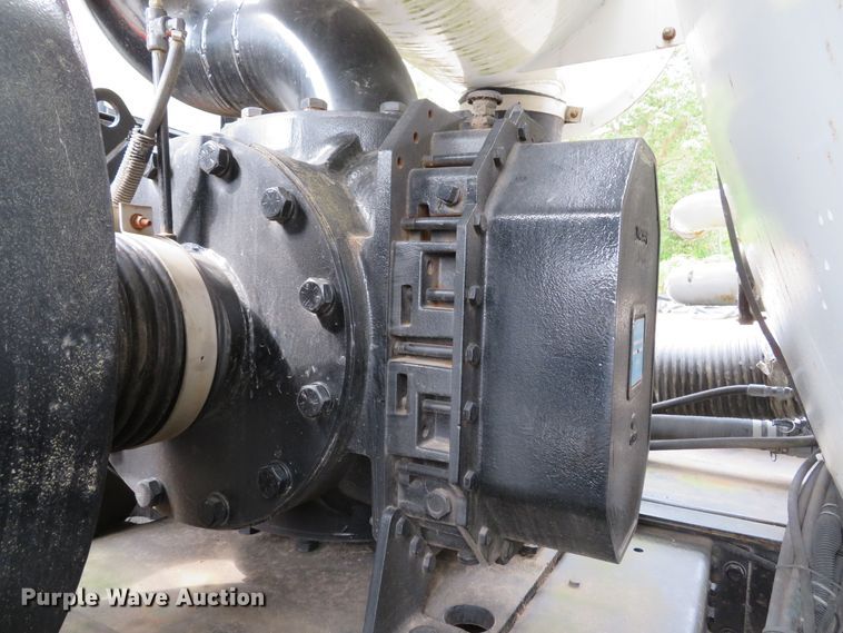 image for item DH1625 2004 International 5900i hydrovac truck