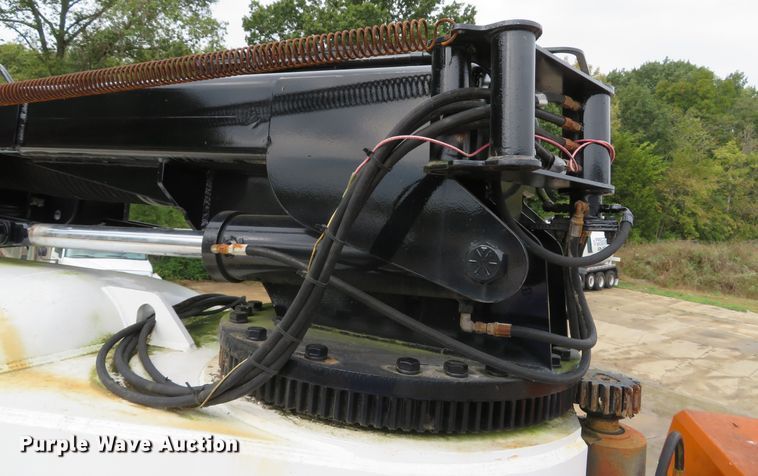 image for item DH1625 2004 International 5900i hydrovac truck