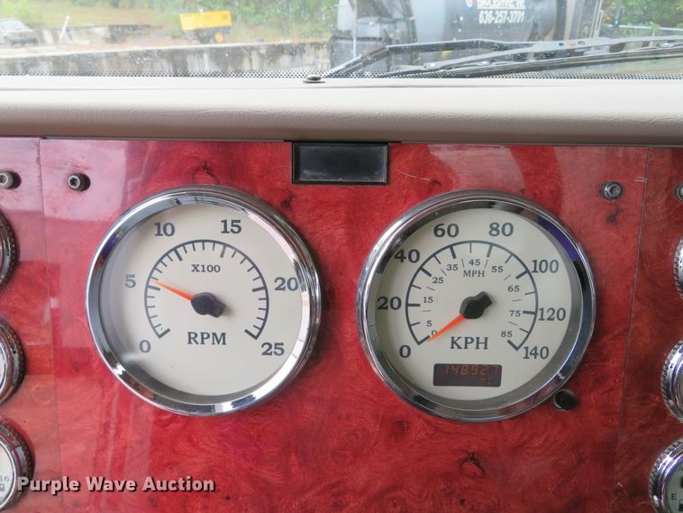 image for item DH1625 2004 International 5900i hydrovac truck