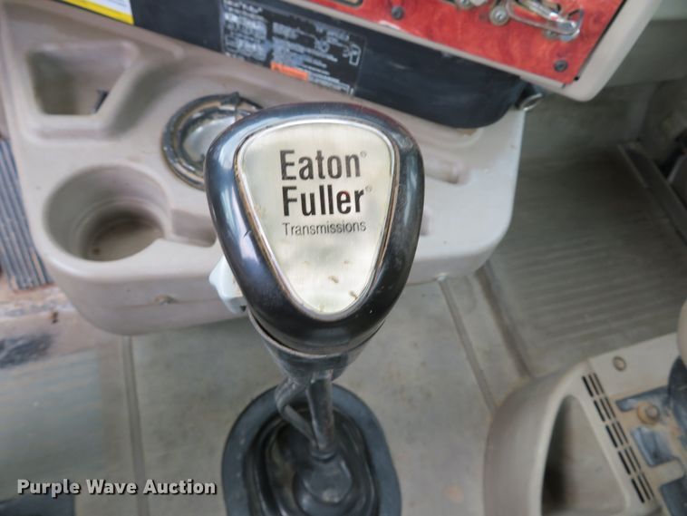 image for item DH1625 2004 International 5900i hydrovac truck