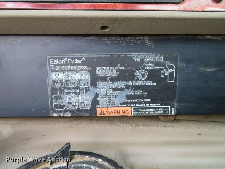 image for item DH1625 2004 International 5900i hydrovac truck