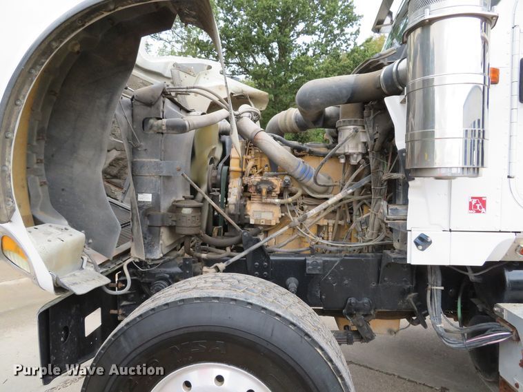 image for item DH1625 2004 International 5900i hydrovac truck