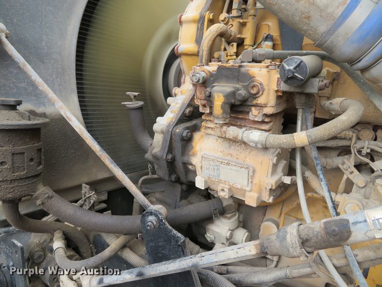 image for item DH1625 2004 International 5900i hydrovac truck