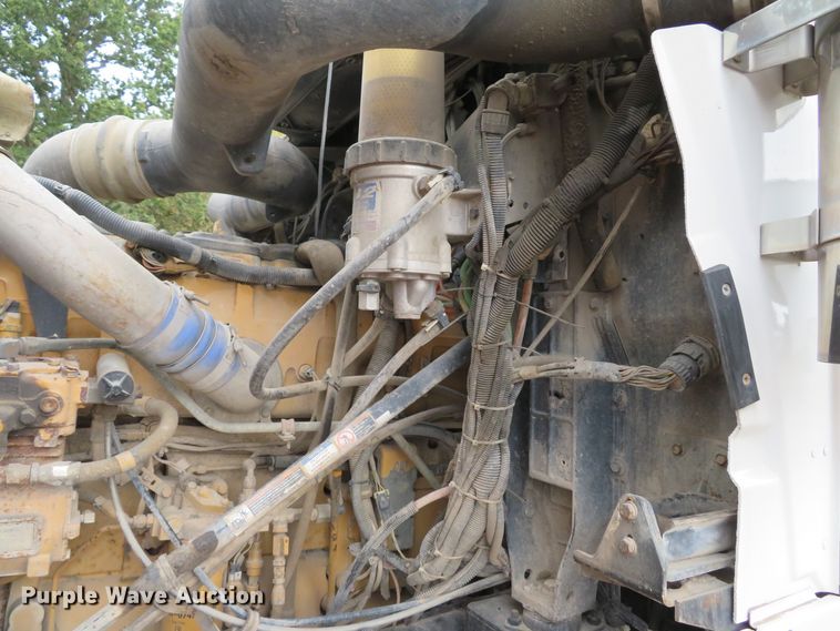 image for item DH1625 2004 International 5900i hydrovac truck