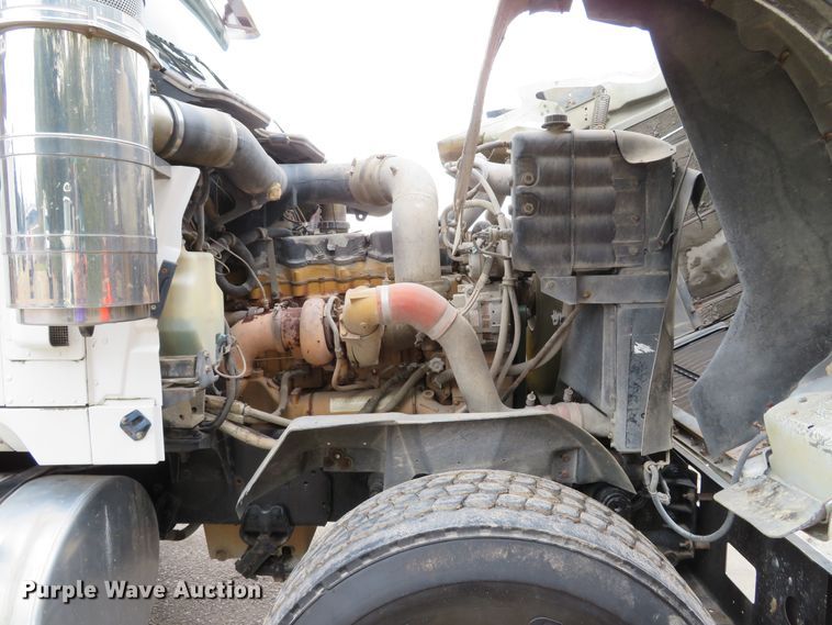 image for item DH1625 2004 International 5900i hydrovac truck