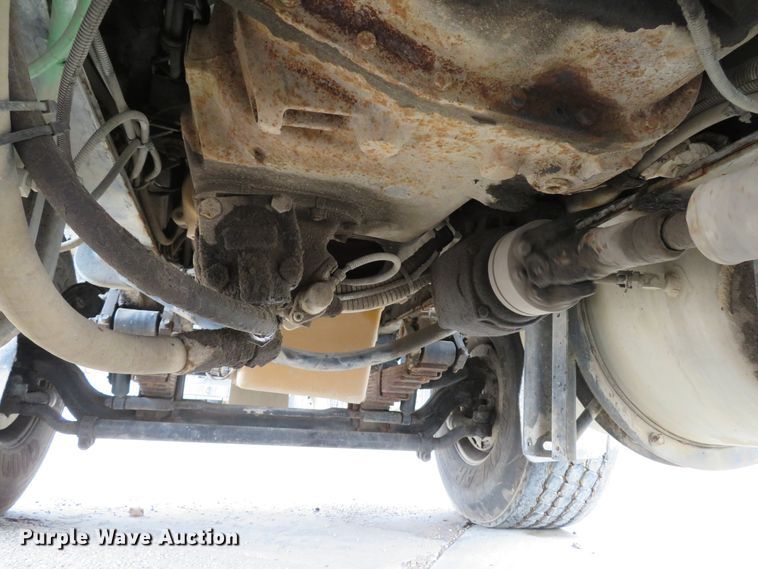 image for item DH1625 2004 International 5900i hydrovac truck