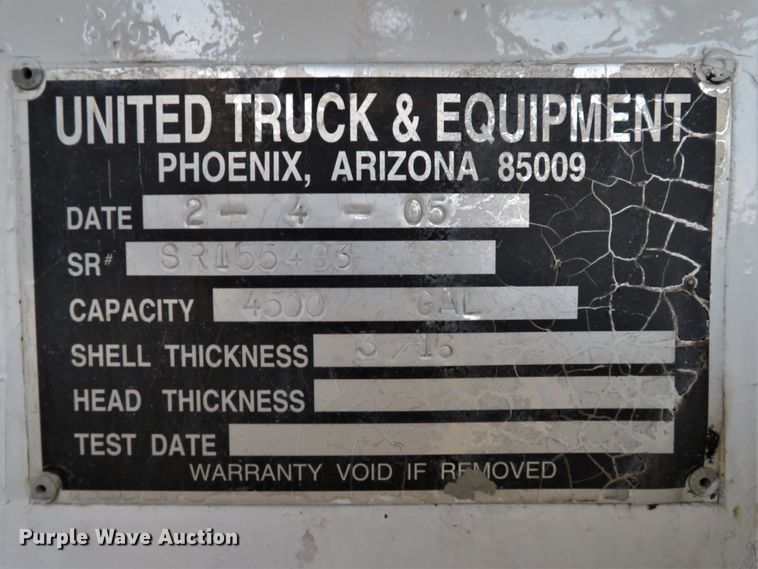 image for item DH1626 2006 International 4400 tank truck