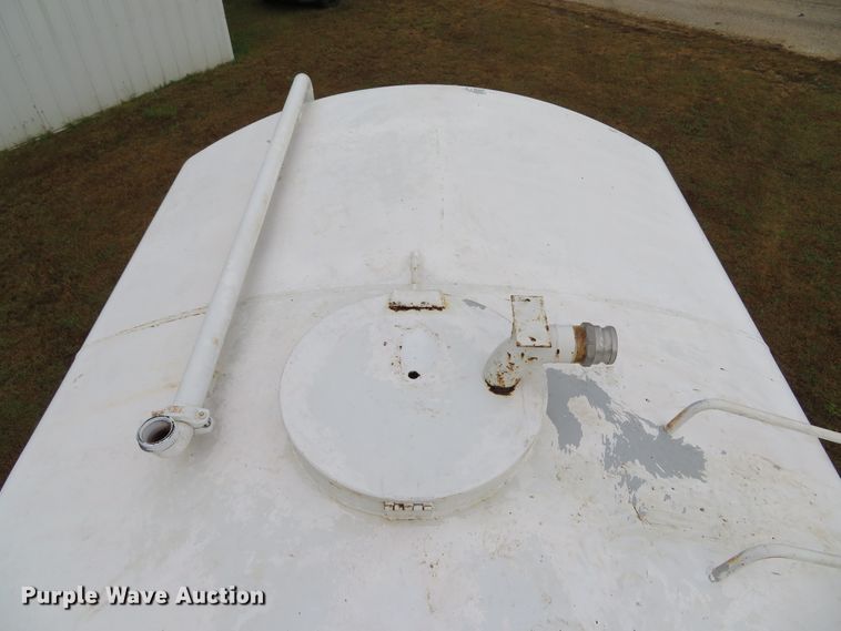 image for item DH1626 2006 International 4400 tank truck