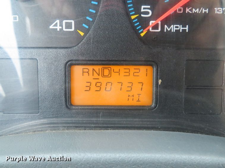 image for item DH1626 2006 International 4400 tank truck