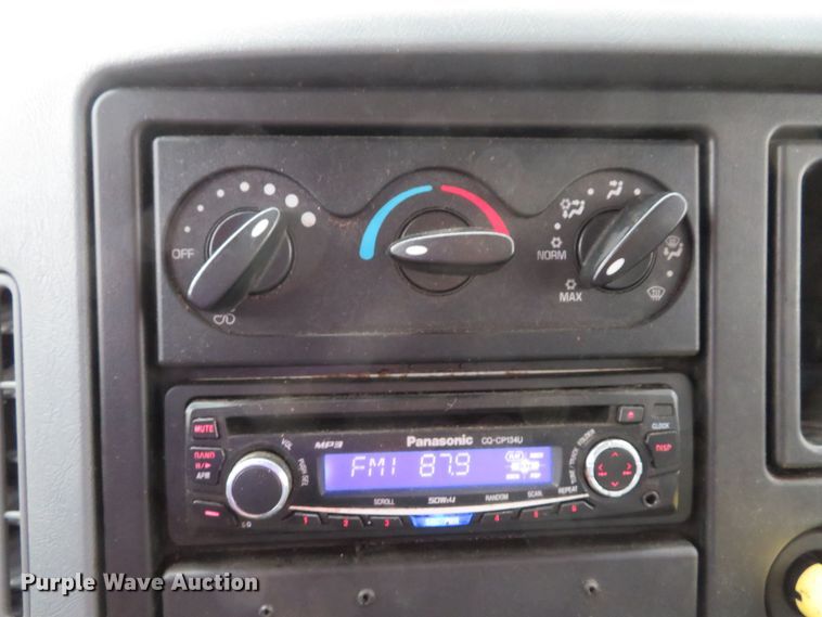 image for item DH1626 2006 International 4400 tank truck