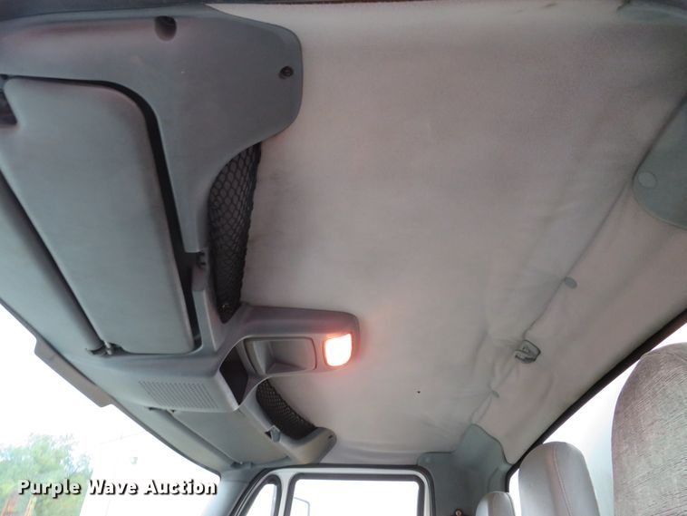 image for item DH1626 2006 International 4400 tank truck