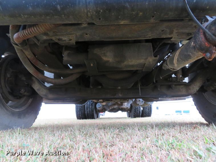 image for item DH1626 2006 International 4400 tank truck