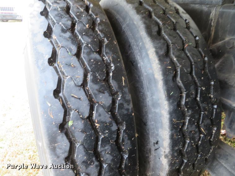 image for item DH1626 2006 International 4400 tank truck