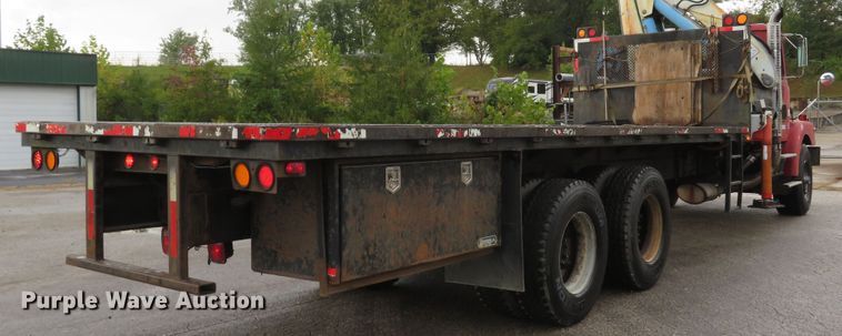 image for item DH1628 1995 White GMC WG crane truck