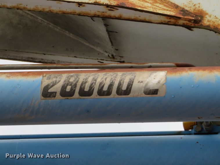 image for item DH1628 1995 White GMC WG crane truck