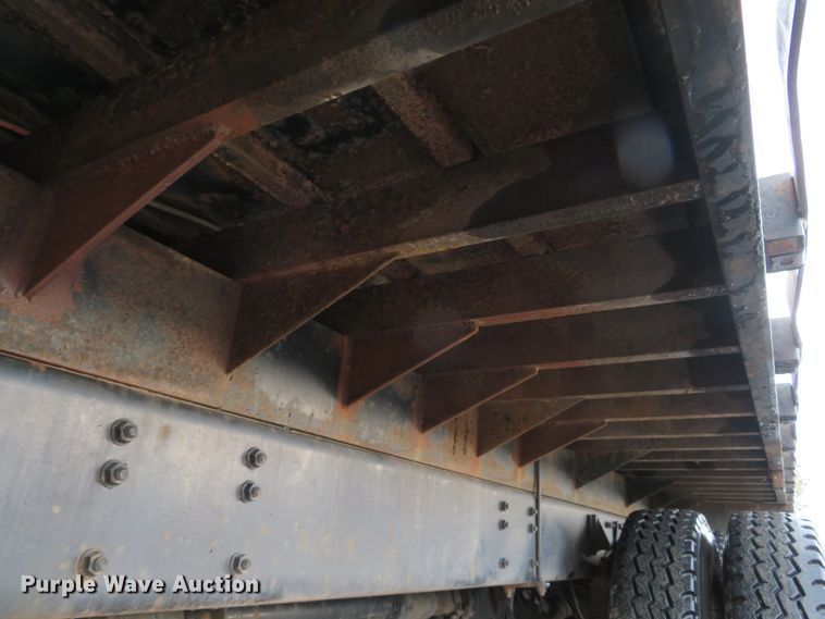 image for item DH1628 1995 White GMC WG crane truck