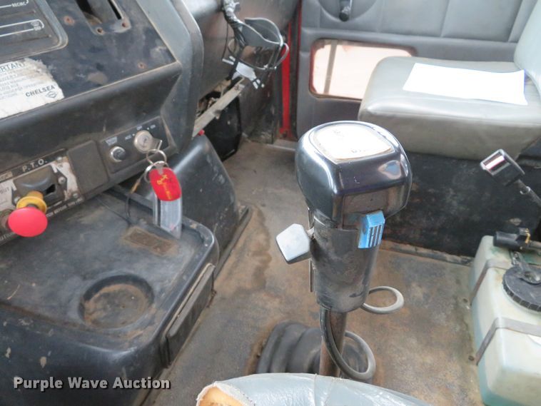 image for item DH1628 1995 White GMC WG crane truck